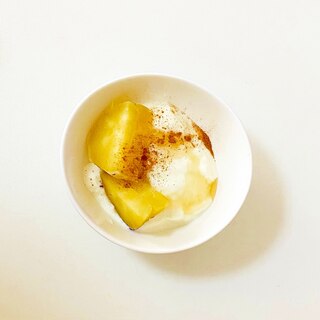 シナモン風味のさつま芋ヨーグルト